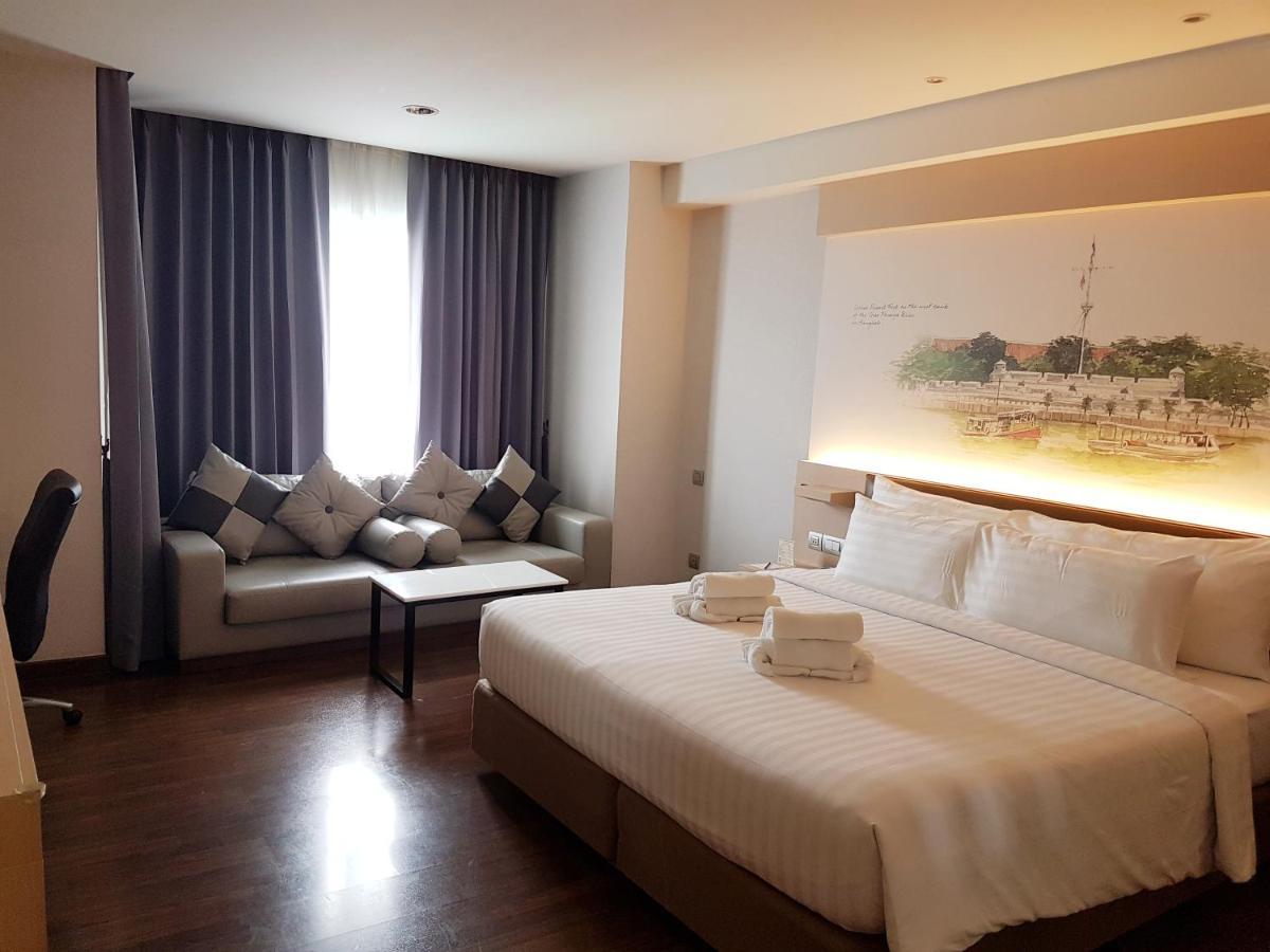 בנגקוק Parinda Hotel מראה חיצוני תמונה